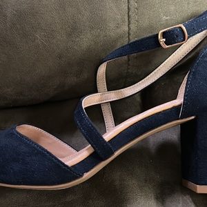 New navy suede straps heel